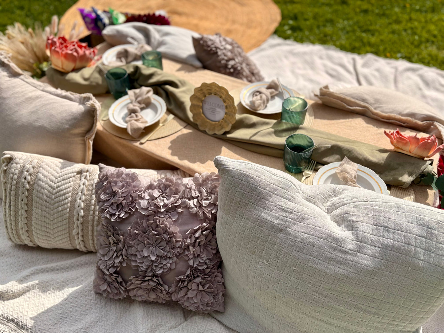 Boutique Picnic, Premium